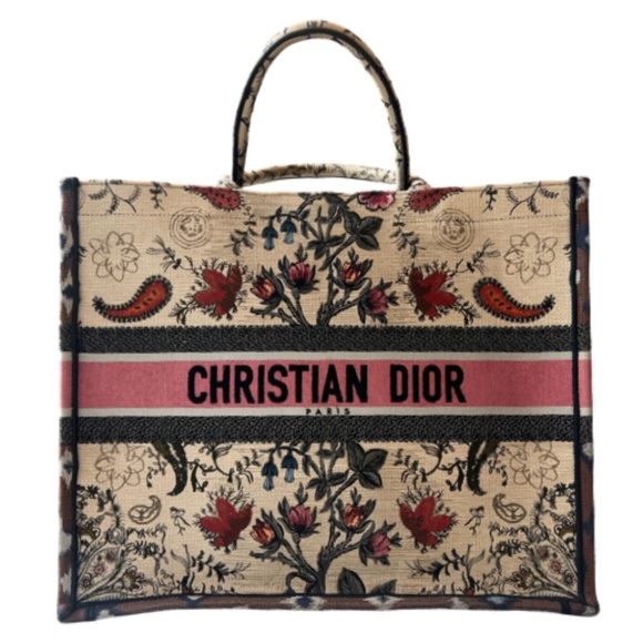 CHRISTIAN DIOR CANVAS EMBROIDERED LARGE BRODERIE DIOR FLOWERS BOOK TOTE - Picture 1 of 13